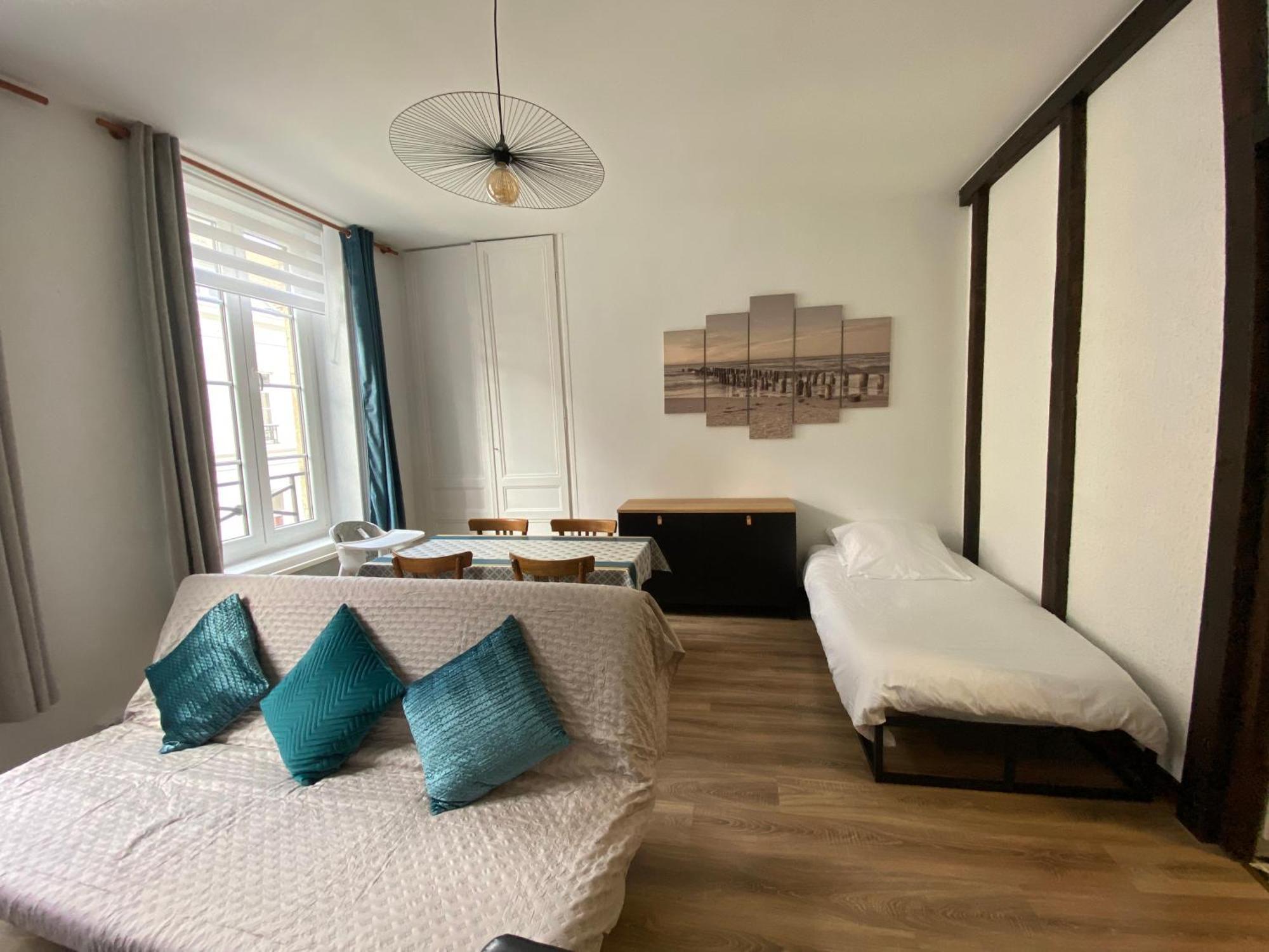 Les Bleuets With Free Parking Apartment